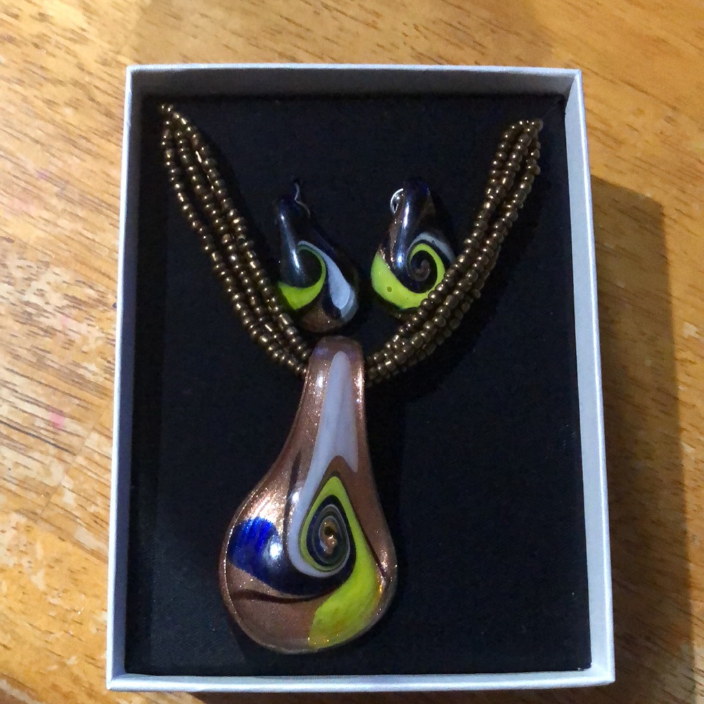 Mixit Necklace Earings New 10$